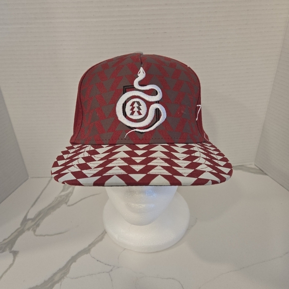 Bungie Destiny 2 Hunter Class Baseball Cap Snapback Red White OSFM - Picture 1 of 10
